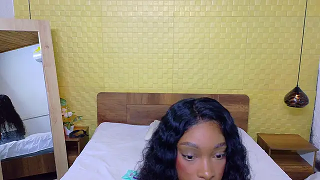 Snapshot of Shamiraa_moore chatting on 02-14-26, 08:16 Shamiraa moore online show from 02-14-26, 08:16