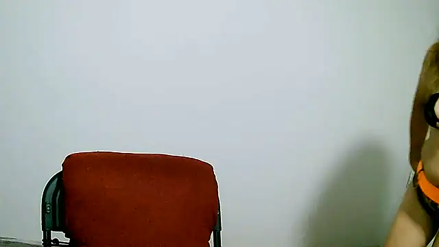 leona- online show from 12-21-24, 02:15