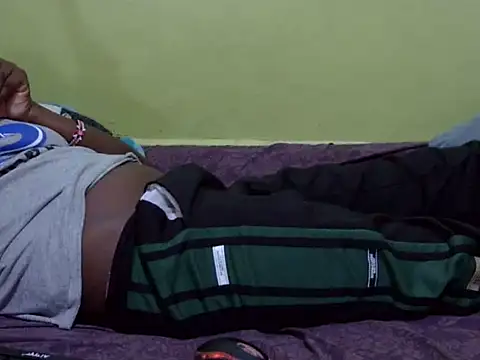 Snapshot of QUEEN-LIZ chatting on 10-10-25, 06:07 QUEEN-LIZ online show from 10-10-25, 06:07