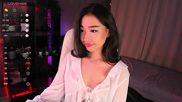 Snapshot of sensualily chatting on 11-07-25, 03:34 sensualily online show from 11-07-25, 03:34