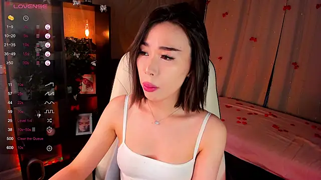 Snapshot of sensualily chatting on 02-27-26, 03:34 sensualily online show from 02-27-26, 03:34