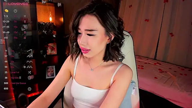 Snapshot of sensualily chatting on 02-28-26, 04:19 sensualily online show from 02-28-26, 04:19