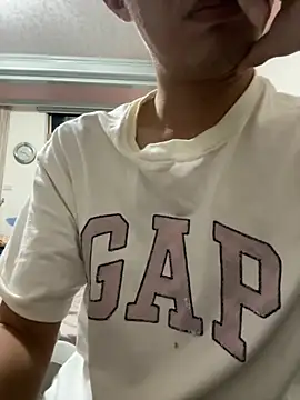 Snapshot of alan24014 chatting on 09-21-25, 01:24 alan24014 online show from 09-21-25, 01:24