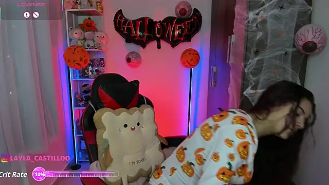 Layla castilloo online show from 10-13-25, 11:43