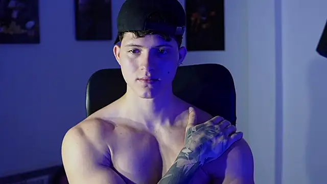 Hazzan Velez online show from 11-27-25, 06:21