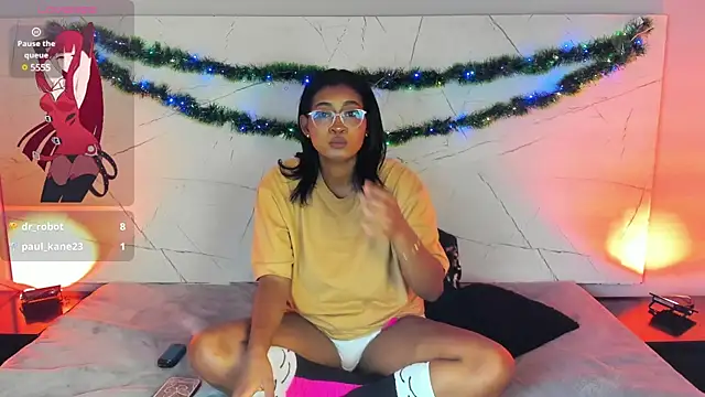 LAYLATAYLOR  online show from 12-11-24, 03:37