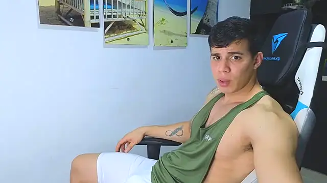 Snapshot of Ethanstill1 chatting on 02-09-25, 02:49 Ethanstill1 online show from 02-09-25, 02:49