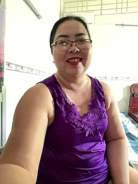 Snapshot of NDith chatting on 01-17-26, 02:27 NDith online show from 01-17-26, 02:27