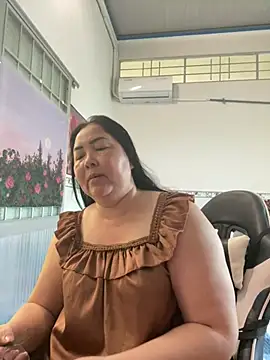 Snapshot of NDith chatting on 02-07-26, 08:40 NDith online show from 02-07-26, 08:40