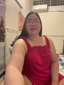 Snapshot of NDith chatting on 02-07-26, 09:29 NDith online show from 02-07-26, 09:29