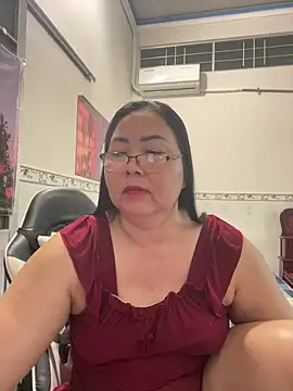 Snapshot of NDith chatting on 02-09-26, 11:31 NDith online show from 02-09-26, 11:31