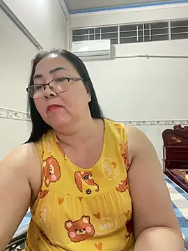 Snapshot of NDith chatting on 02-11-26, 01:27 NDith online show from 02-11-26, 01:27