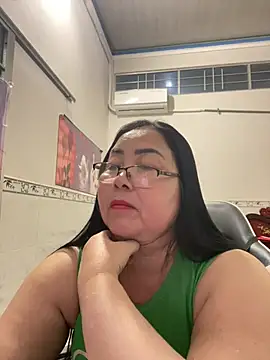 Snapshot of NDith chatting on 02-16-26, 05:20 NDith online show from 02-16-26, 05:20