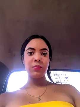 Snapshot of NAUGHTY_LITTLE_18 chatting on 10-29-25, 09:05 NAUGHTY LITTLE 18 online show from 10-29-25, 09:05