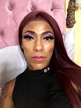 Snapshot of Kylie_Hairy_Bbc chatting on 12-05-25, 03:15 Kylie Hairy Bbc online show from 12-05-25, 03:15