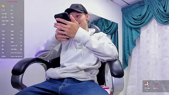 Matthew Boy  online show from 01-17-25, 05:00