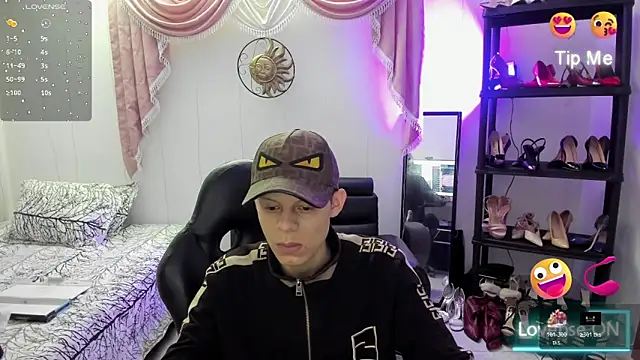 Matthew Boy  online show from 11-19-25, 04:45