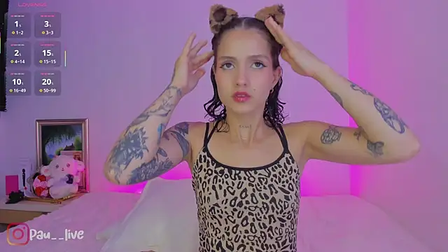 Snapshot of pau_live chatting on 12-19-25, 12:06 pau live online show from 12-19-25, 12:06