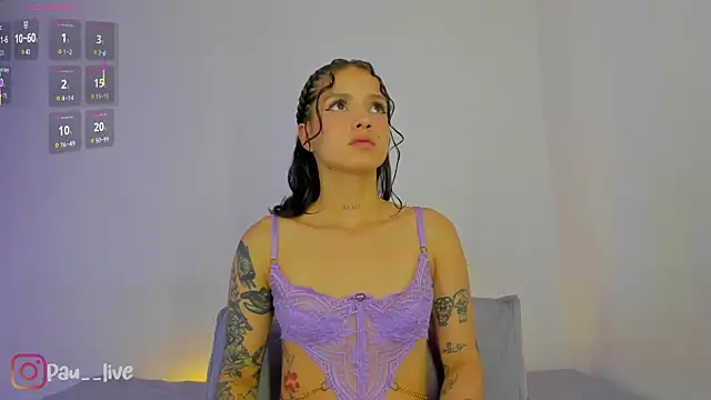 Snapshot of pau_live chatting on 02-12-26, 05:24 pau live online show from 02-12-26, 05:24