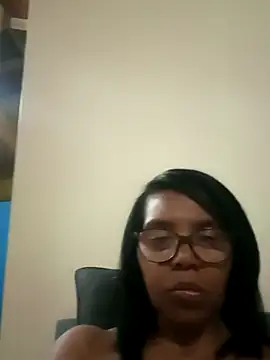 Snapshot of Mendoza_Amaranata chatting on 10-21-25, 05:19 Mendoza Amaranata online show from 10-21-25, 05:19