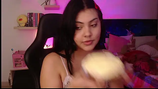 SusyAlvarez online show from 11-20-25, 02:23