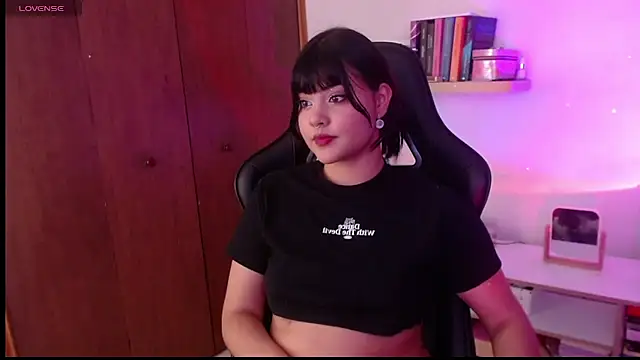 SusyAlvarez online show from 11-27-25, 09:17