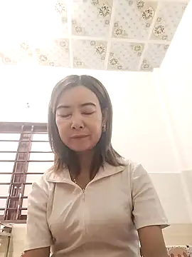 Sexy-ladyboobs20 online show from 11-04-25, 01:38