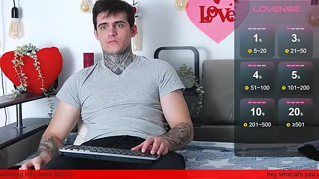 Snapshot of CarterCole chatting on 02-07-25, 10:50 CarterCole online show from 02-07-25, 10:50