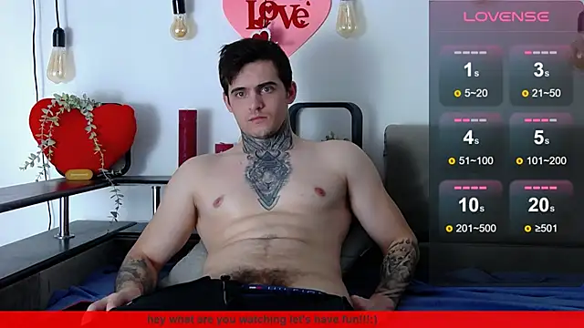 Snapshot of CarterCole chatting on 02-16-25, 10:32 CarterCole online show from 02-16-25, 10:32