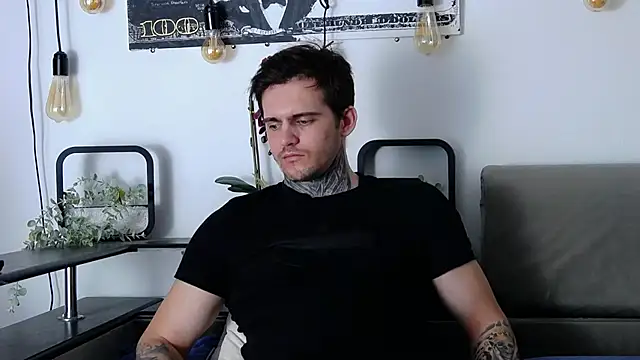 Snapshot of CarterCole chatting on 03-01-25, 05:16 CarterCole online show from 03-01-25, 05:16