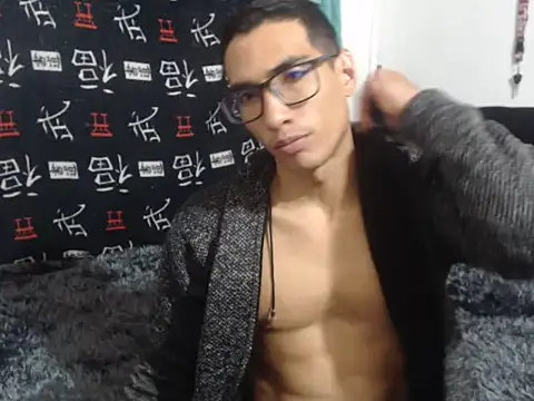 AndresCardona9 online show from 10-06-25, 01:25