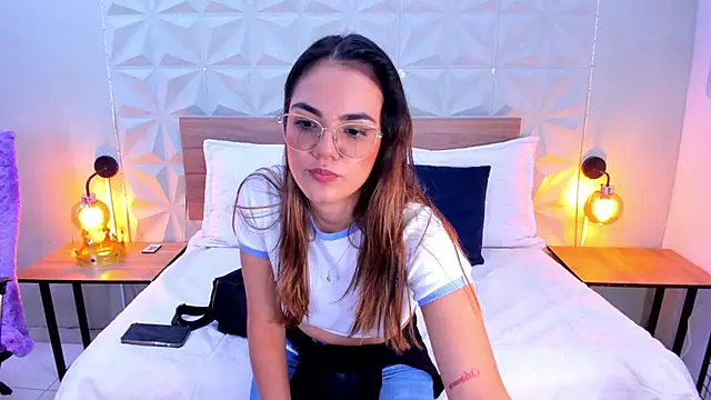 Stacey white  online show from 09-14-25, 07:57