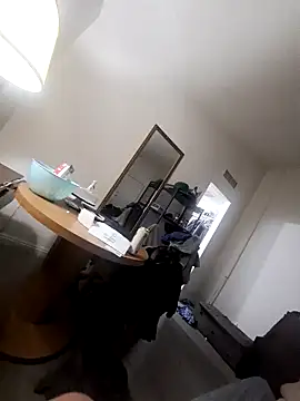 MickieFinnz1 online show from 12-17-24, 09:07