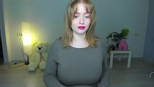 AidaPerry online show from 10-10-25, 04:17