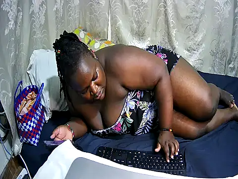 Snapshot of happy_sonia chatting on 10-28-25, 08:55 happy sonia online show from 10-28-25, 08:55