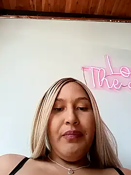 SamaraJay1 online show from 12-25-24, 06:41