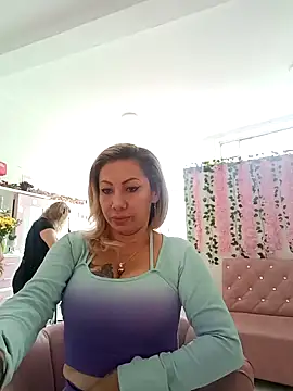 coral smitth online show from 12-16-24, 06:16