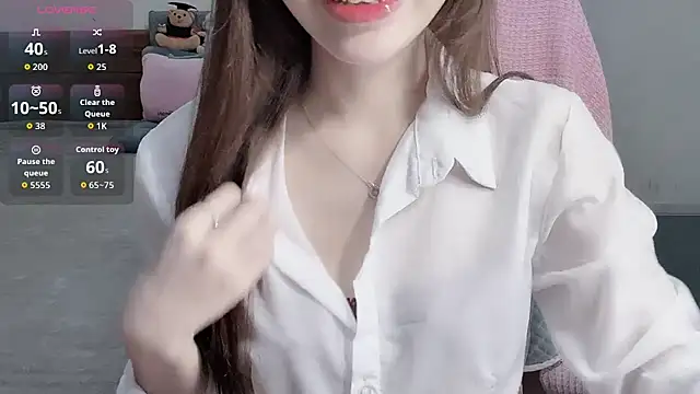 Snapshot of TrinhH_Nabbi chatting on 11-06-25, 05:52 TrinhH Nabbi online show from 11-06-25, 05:52