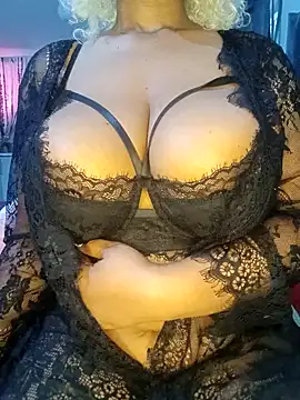 Snapshot of SexyCamila-22 chatting on 11-26-25, 07:31 SexyCamila-22 online show from 11-26-25, 07:31