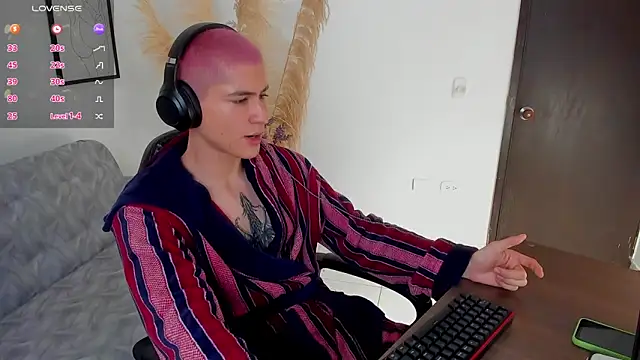 Snapshot of Jaack_str chatting on 02-06-26, 04:54 Jaack str online show from 02-06-26, 04:54