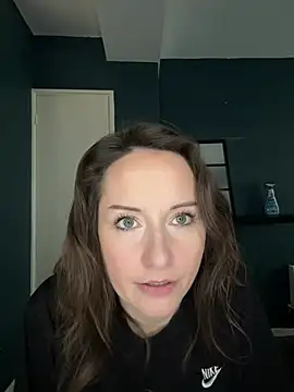 Snapshot of EmmaXXX666 chatting on 02-21-25, 01:22 EmmaXXX666 online show from 02-21-25, 01:22