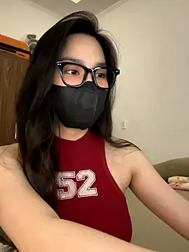 Lilisa miu online show from 10-18-25, 04:52