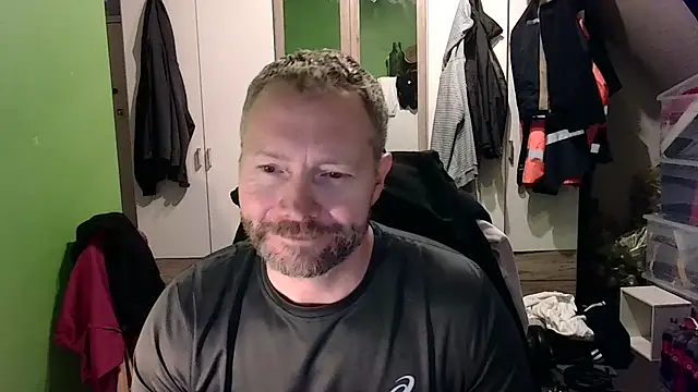 Snapshot of Rockburg chatting on 12-25-24, 10:28 Rockburg online show from 12-25-24, 10:28