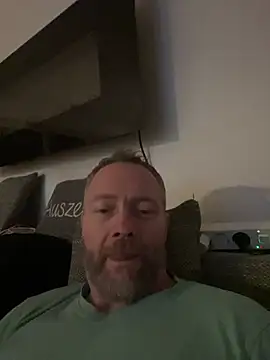 Snapshot of Rockburg chatting on 03-08-25, 10:34 Rockburg online show from 03-08-25, 10:34