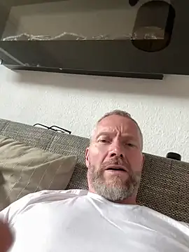 Snapshot of Rockburg chatting on 09-18-25, 11:01 Rockburg online show from 09-18-25, 11:01