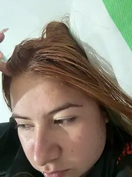 Mia foxx  online show from 12-23-25, 12:30