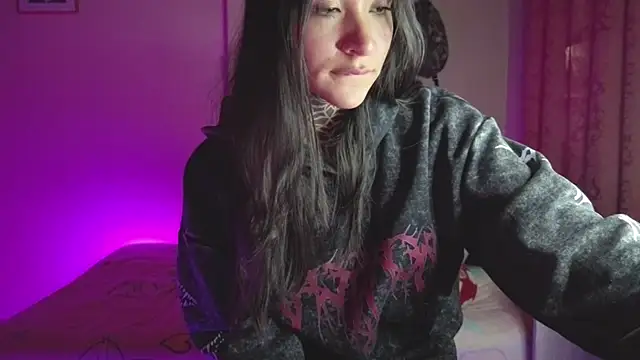 isabelle pretty online show from 04-15-26, 11:27