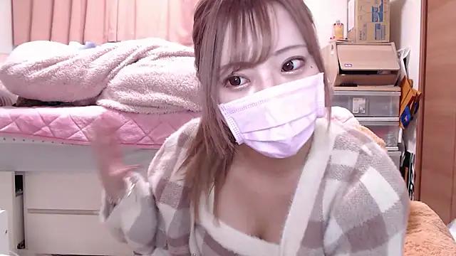  chanMOMO  online show from 12-22-24, 04:50