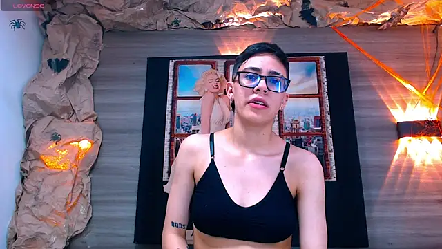 Cutie Shy  online show from 10-23-25, 07:01