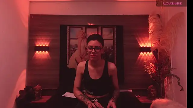 Cutie Shy  online show from 11-14-25, 05:22